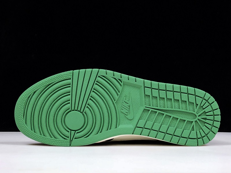 AJ1 Retro High OG Pine Green